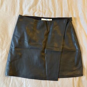 Hollister Black high rise leather skirt